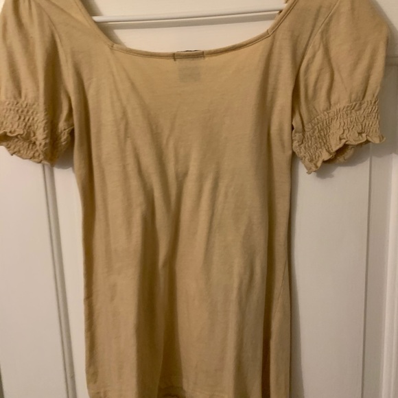 A T-shirt - Picture 2 of 2